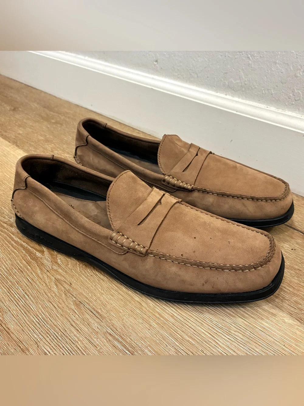 Tommy Bahama Slip-on Loafers Feature A Brushed Olive Brown Leather Men’s 13 M